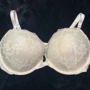 Victoria Secrets bra 36D
